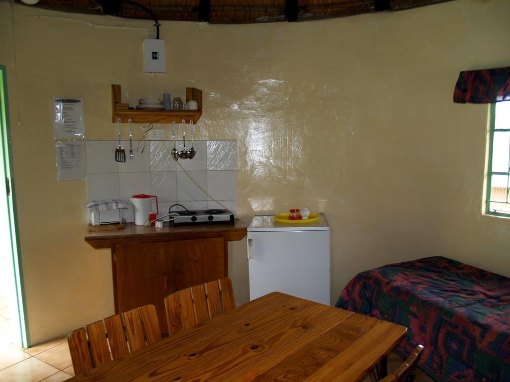Elandskloof Trout Farm Pensionat Dullstroom Rum bild