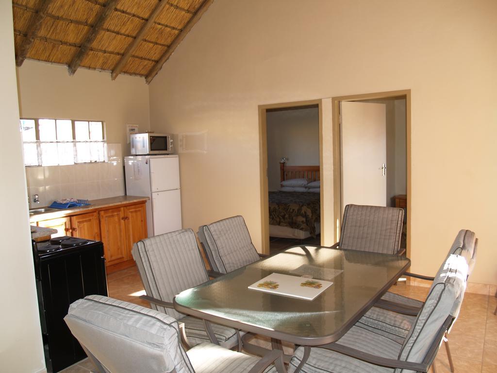 Elandskloof Trout Farm Pensionat Dullstroom Rum bild