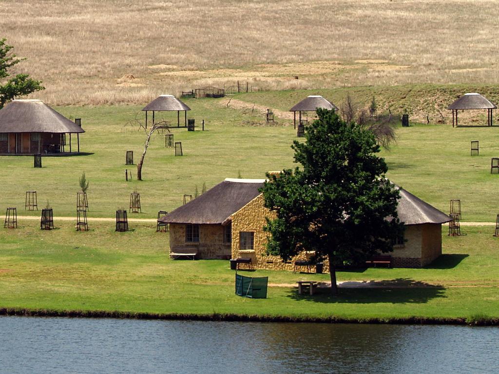 Elandskloof Trout Farm Pensionat Dullstroom Exteriör bild